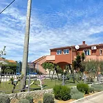 Goga Biograd Na Moru