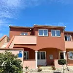 Goga Biograd Na Moru