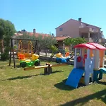 Goga * Biograd Na Moru