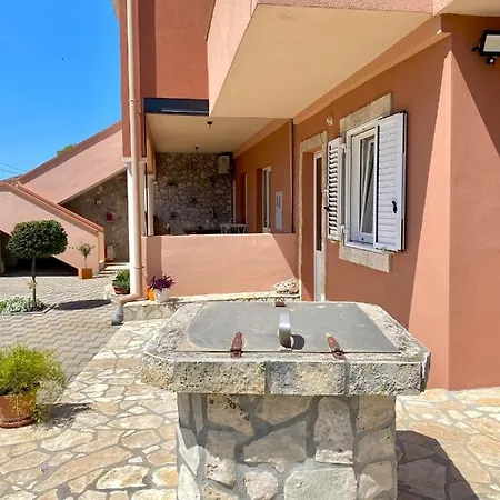 Apartament Goga *
