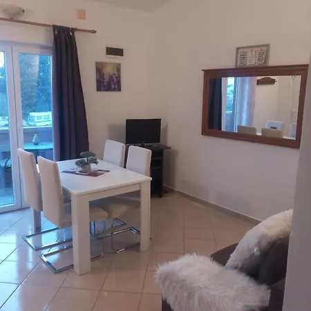 Apartment Apartmani Goga