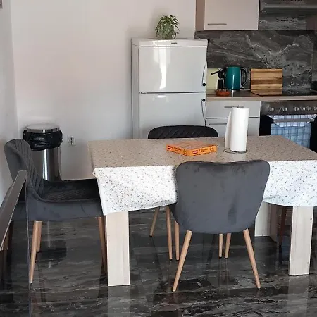 Apartman Apartmani Goga Biograd Na Moru
